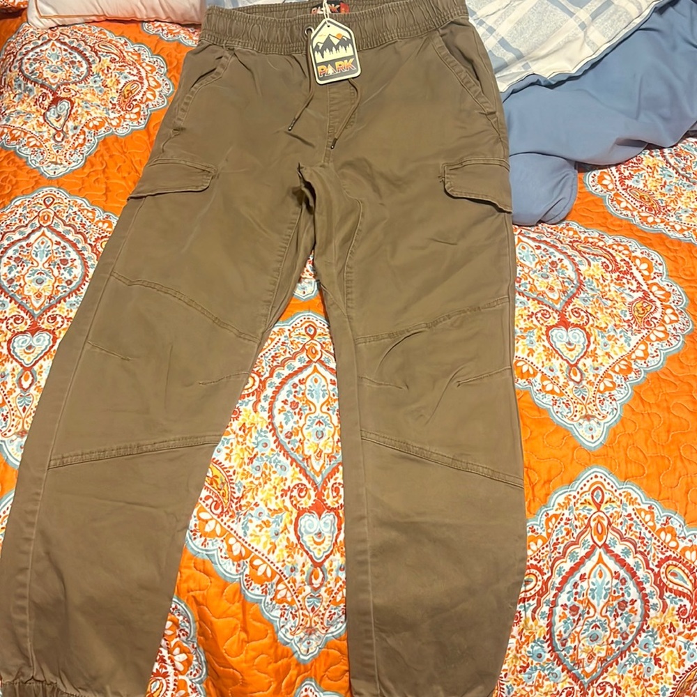 Park cargo light weight pants size 34